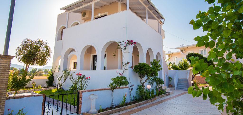 Ostria Apartments Kalamákion Exterior foto